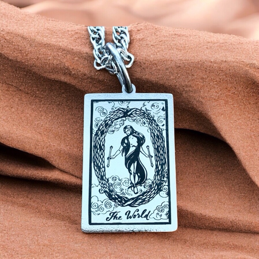 🆕 The World Three Ring Tarot Card Necklace Stainless Steel